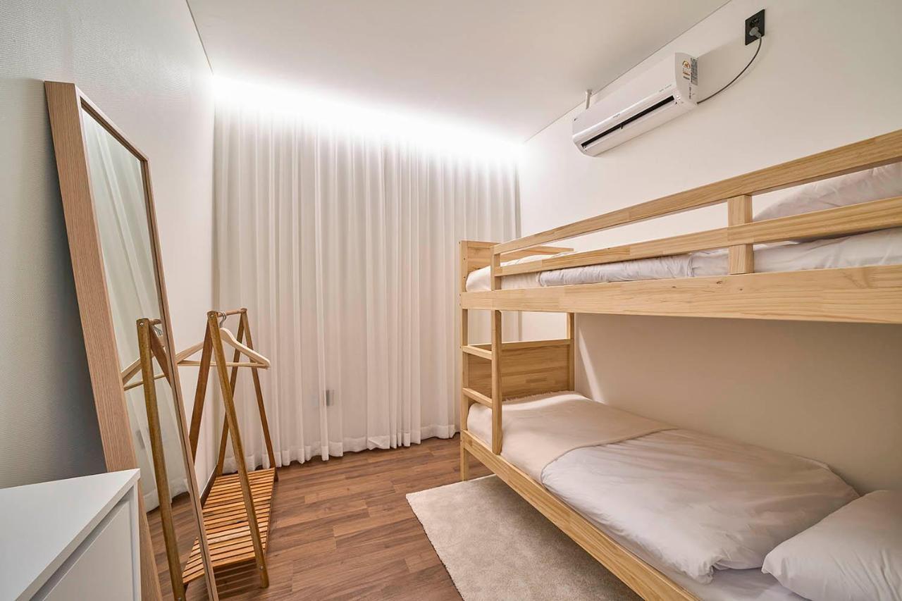 Futon Guesthouse Сеул Экстерьер фото