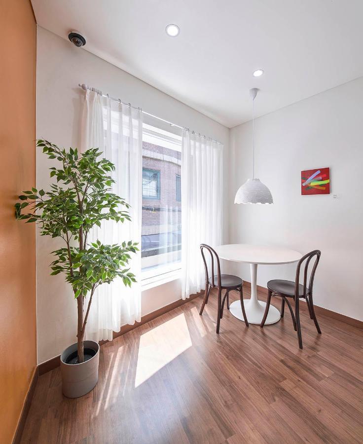 Futon Guesthouse Сеул Экстерьер фото